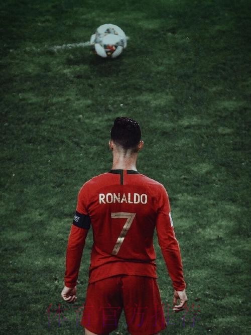 克罗斯:你看到C罗开法拉利 但你不知道他投入多少 克罗斯:你看到C罗开法拉利 但你不知道他投入多少